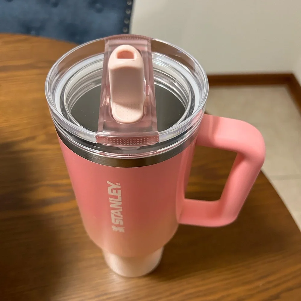 Stanley Pink Ombre Handle Tumbler - Insulated Travel Mug - Picture 4 of 4